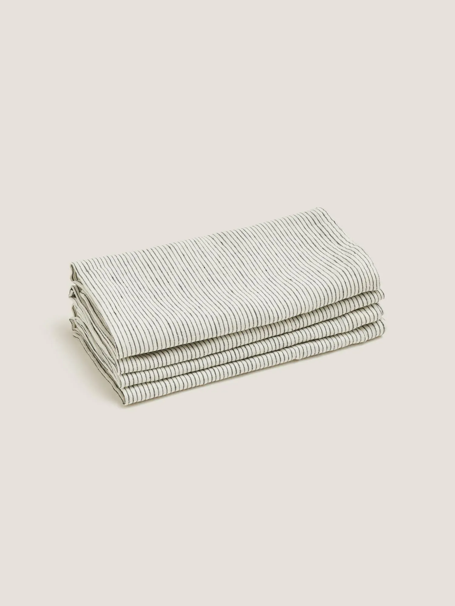 100% Linen Napkin set (4 units) in Pencil Stripes