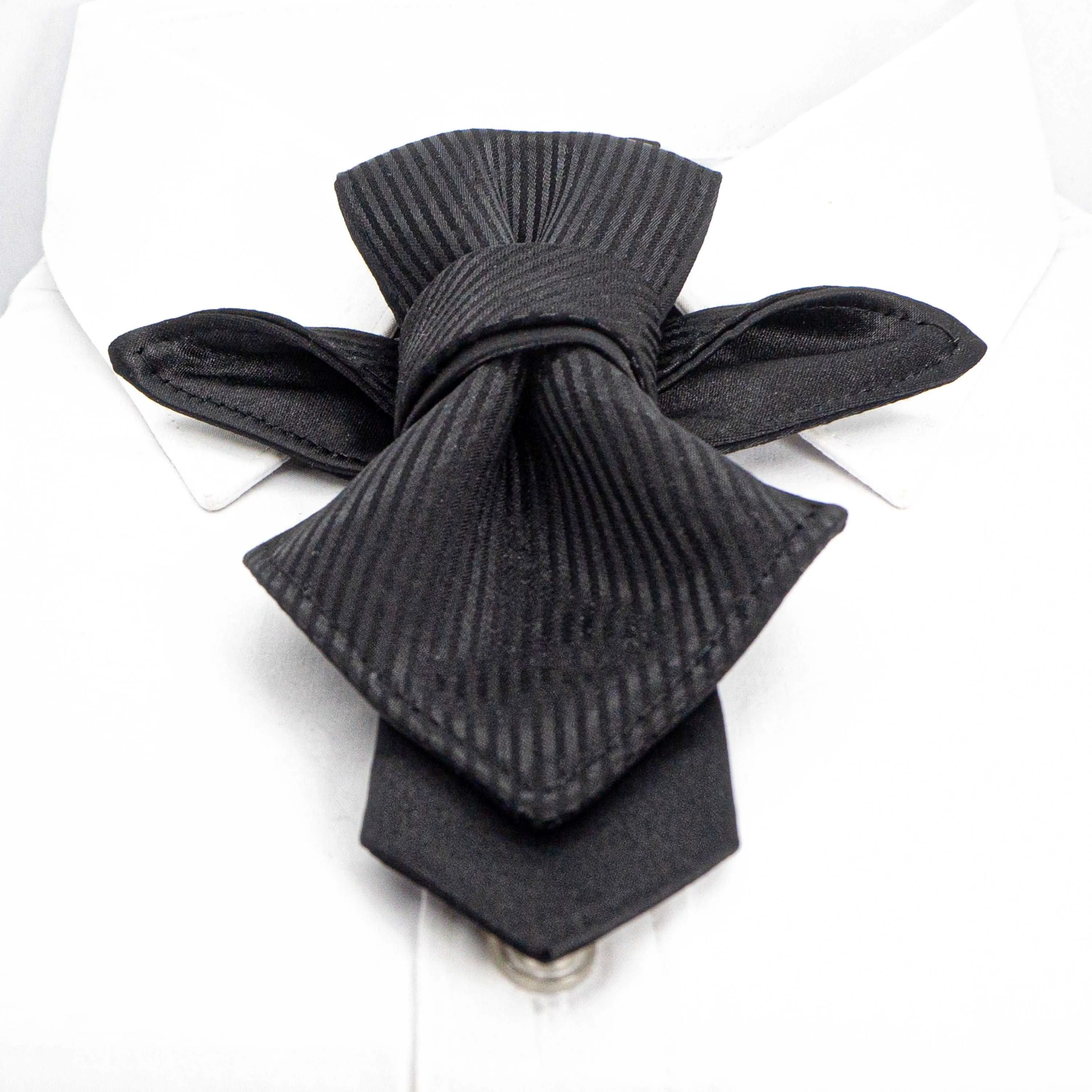 BLACK TIE "VERTEX"