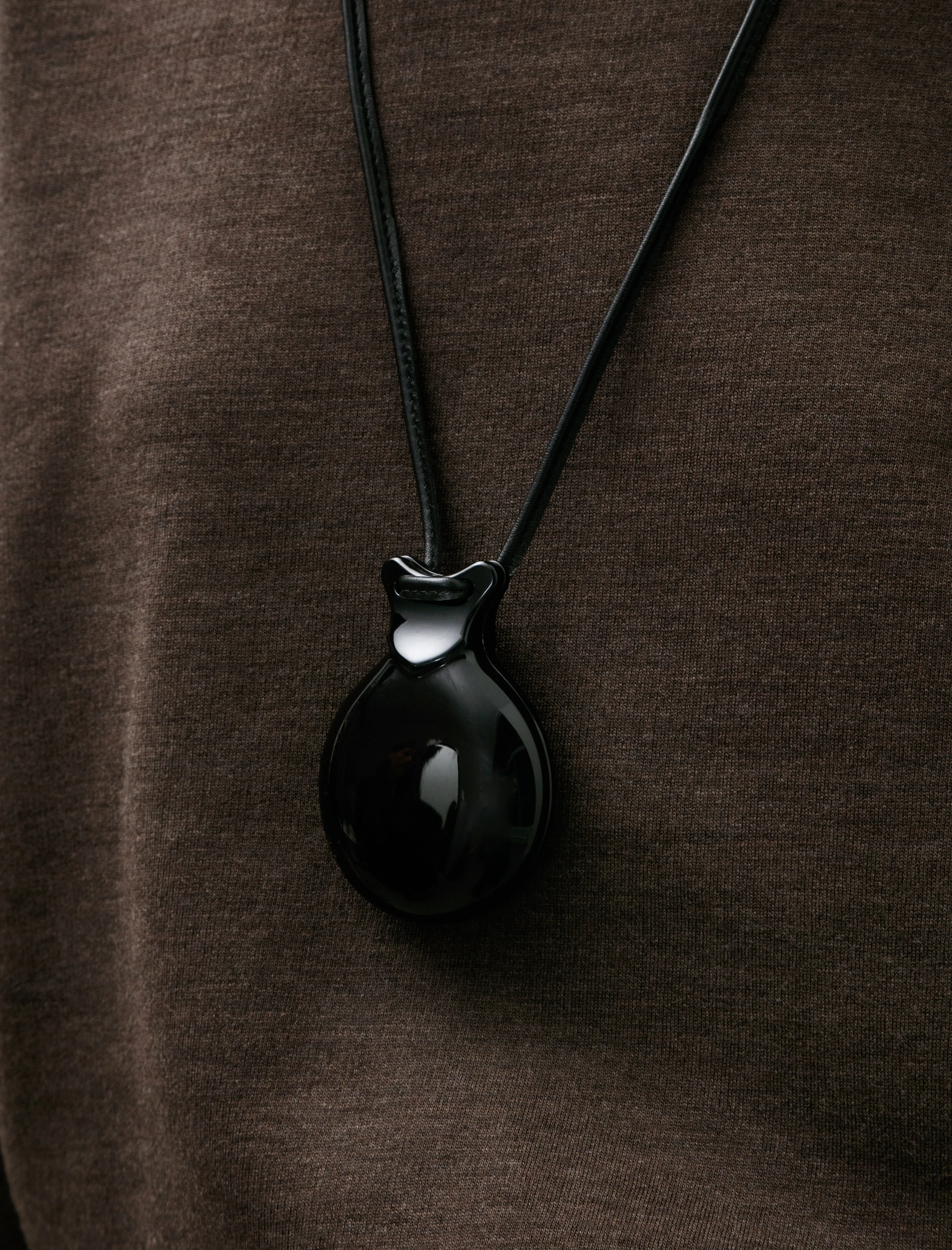 Castanet Necklace Black