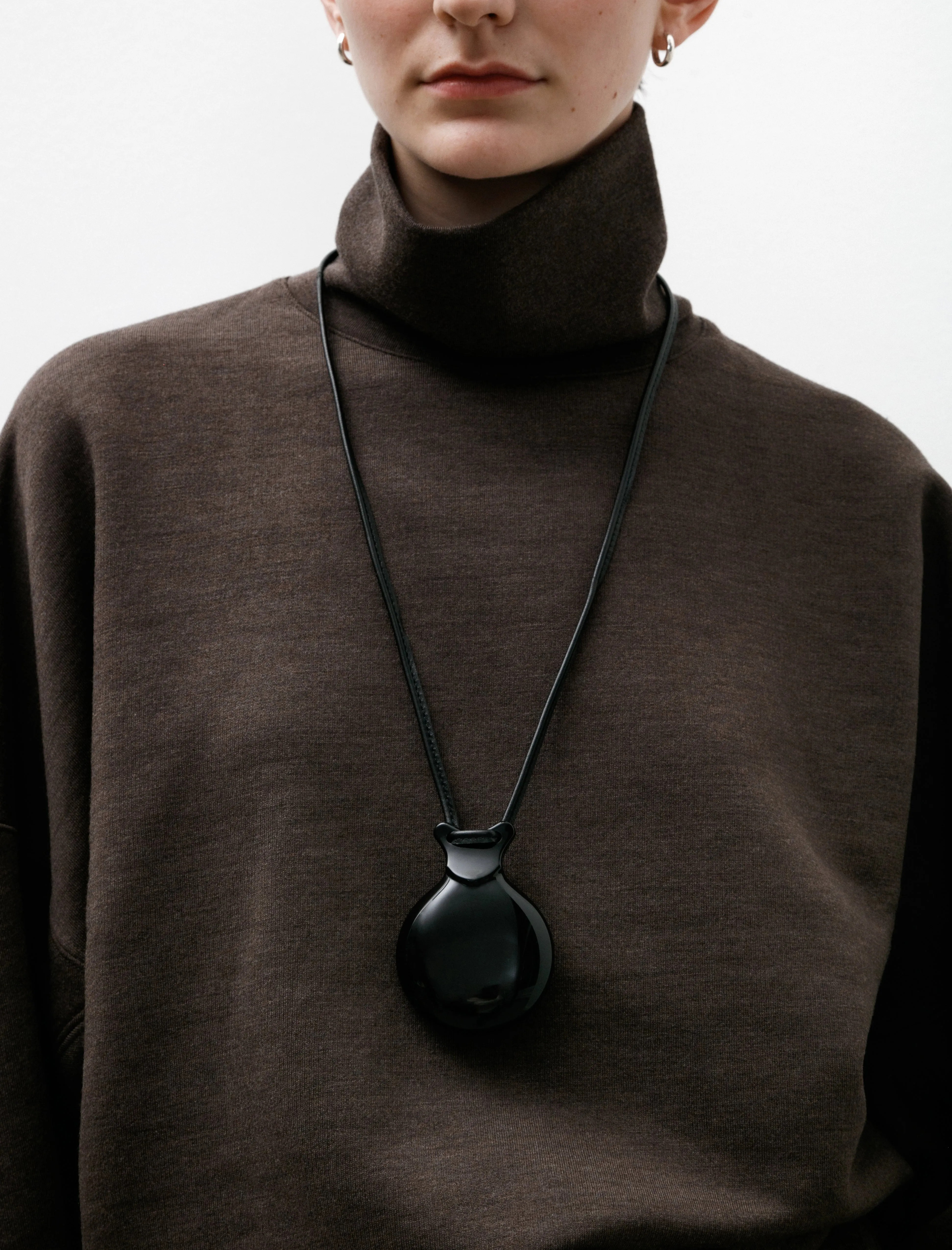 Castanet Necklace Black