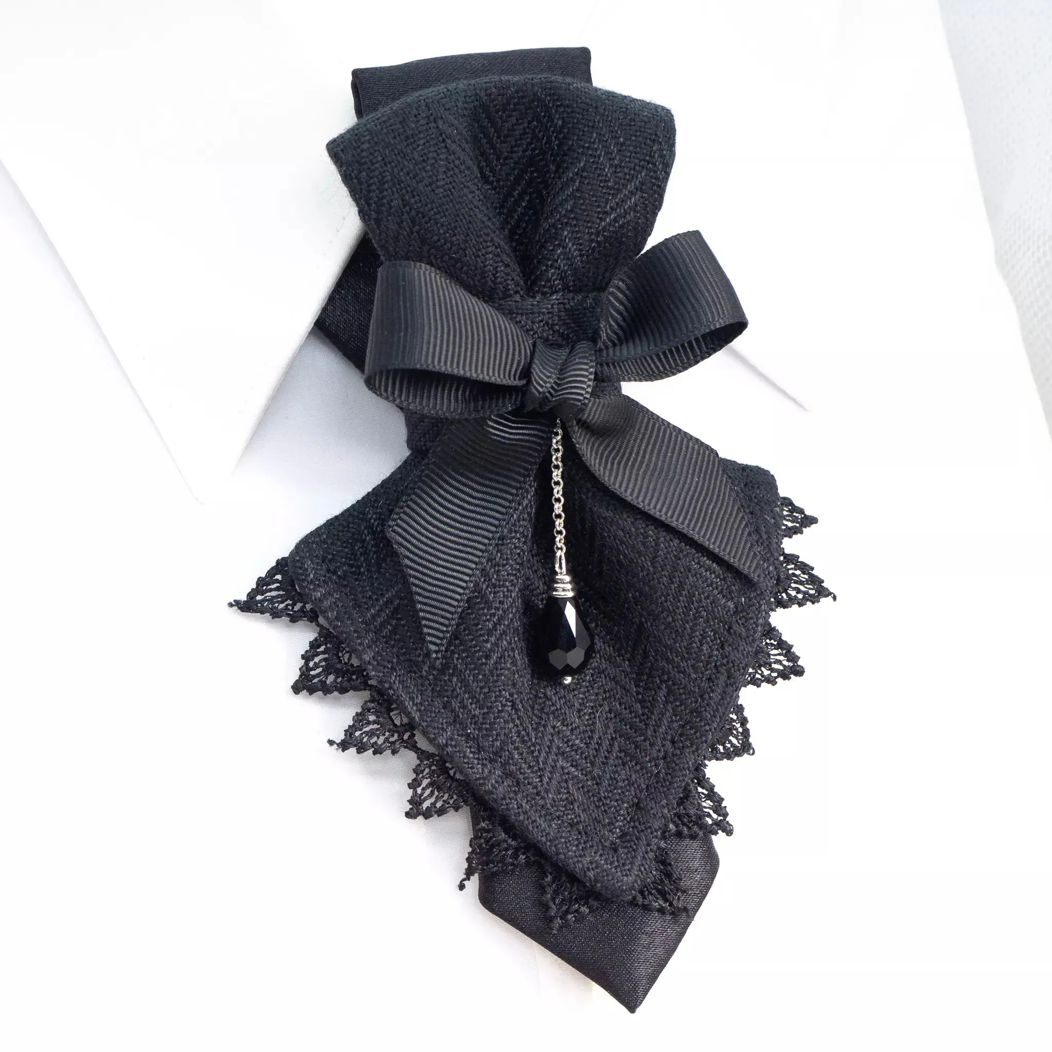 NECKTIE FOR WOMEN "SWALLOW"