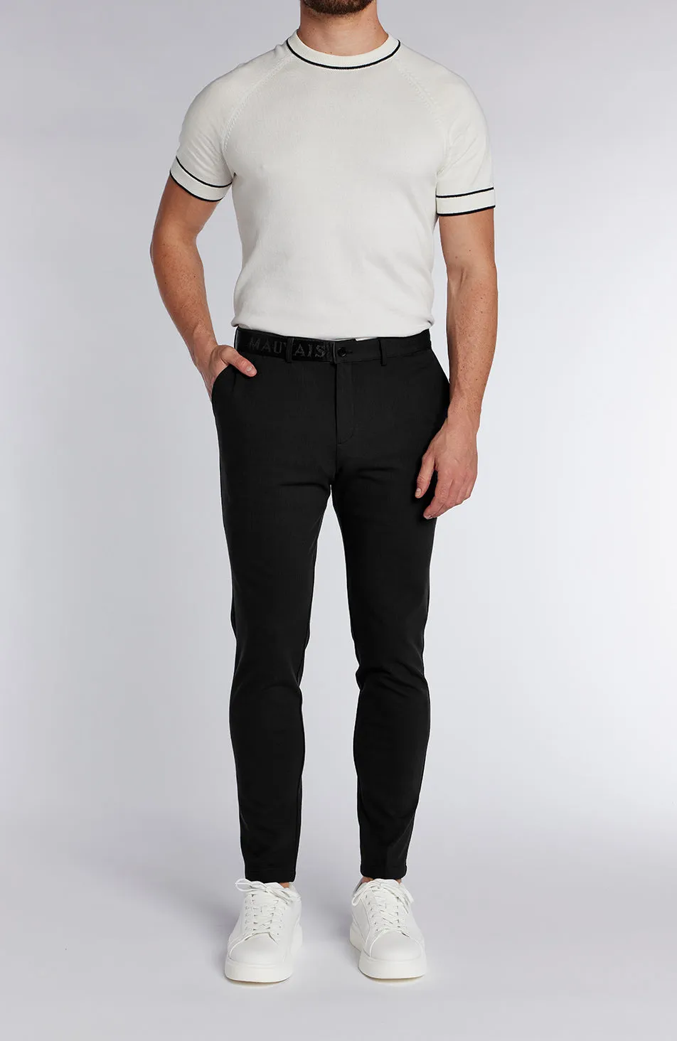 Signature pants With Tonal Half Belt in Black